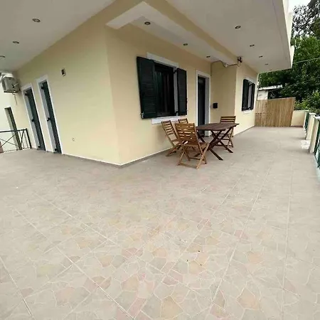Holiday home κυδωνιά μάνη Vathi (Peloponnese)